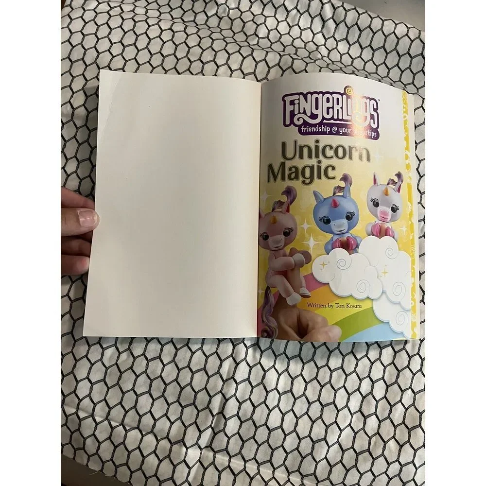Fingerlings‎ Friendship At Your Fingertips Level 1 Reader Tori Kosara K30